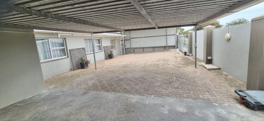 4 Bedroom Property for Sale in Cotswold Eastern Cape